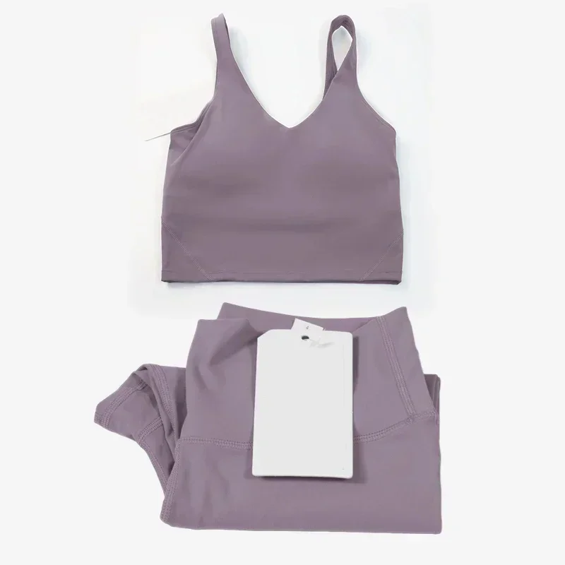 Yoga & Fitness Center - Klassisches 2-teiliges Yoga-Outfit für Damen: U-förmiges